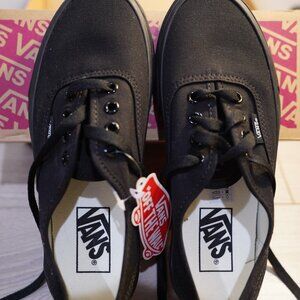 Vans Authentic Black- BRAND NEW